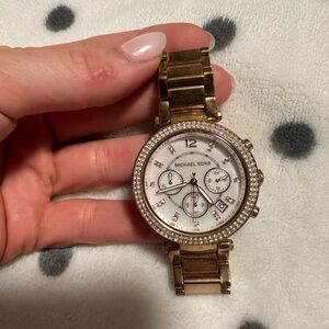 Micheal Kors rose gold watch